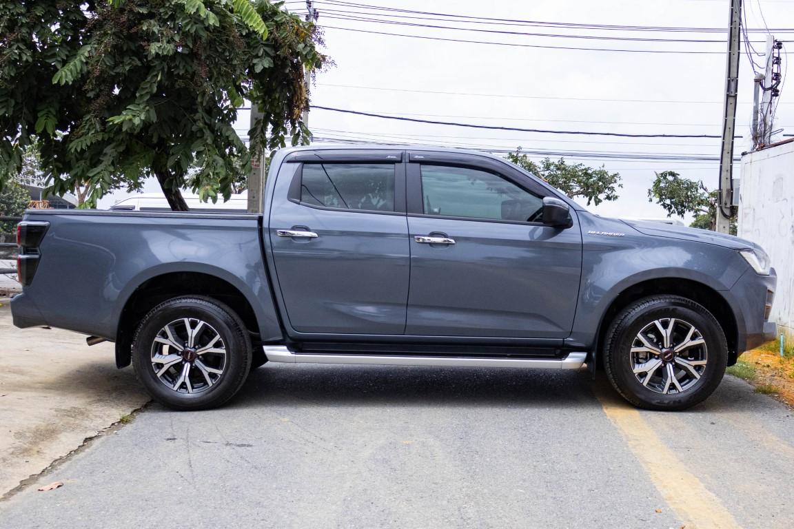 Isuzu Dmax Cab4 Hilander 3.0 ZP M/T 2023 *RK2045*